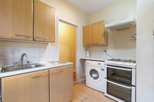 Kitchen- click for photo gallery